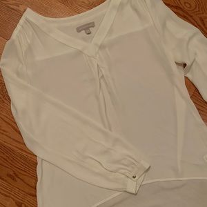 Banana Republic - Long Sleeve V-Neck Blouse - L